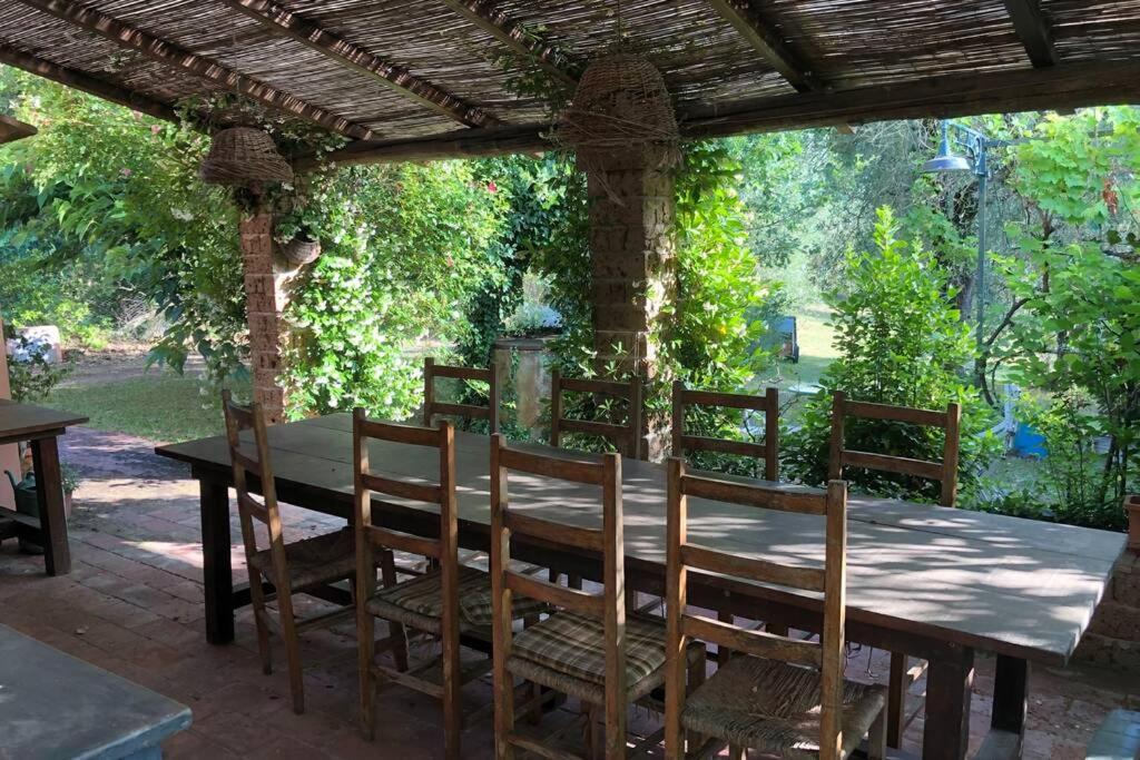 Villa La Casa Nel Bosco Lari Exterior foto